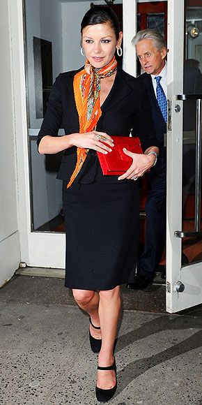 chatherine-zeta-jones-290