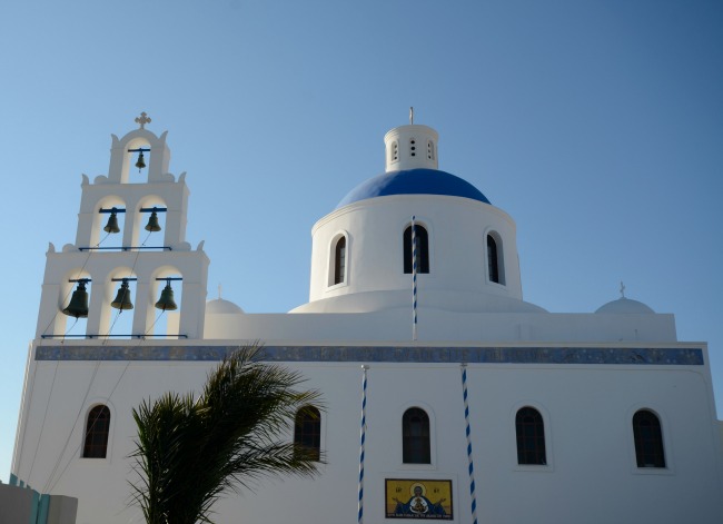 church in santorini