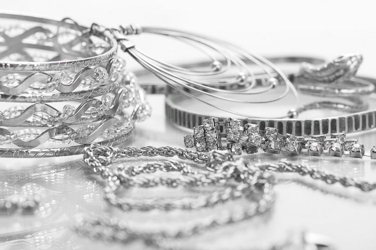 silver jewelry trend